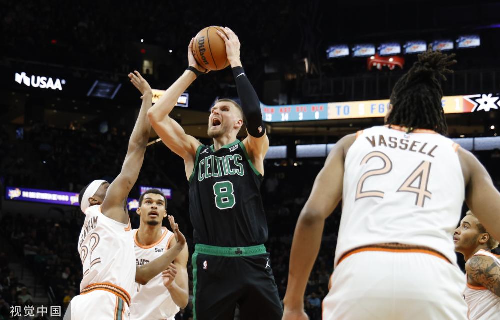 与乌克兰小 与乌克兰小